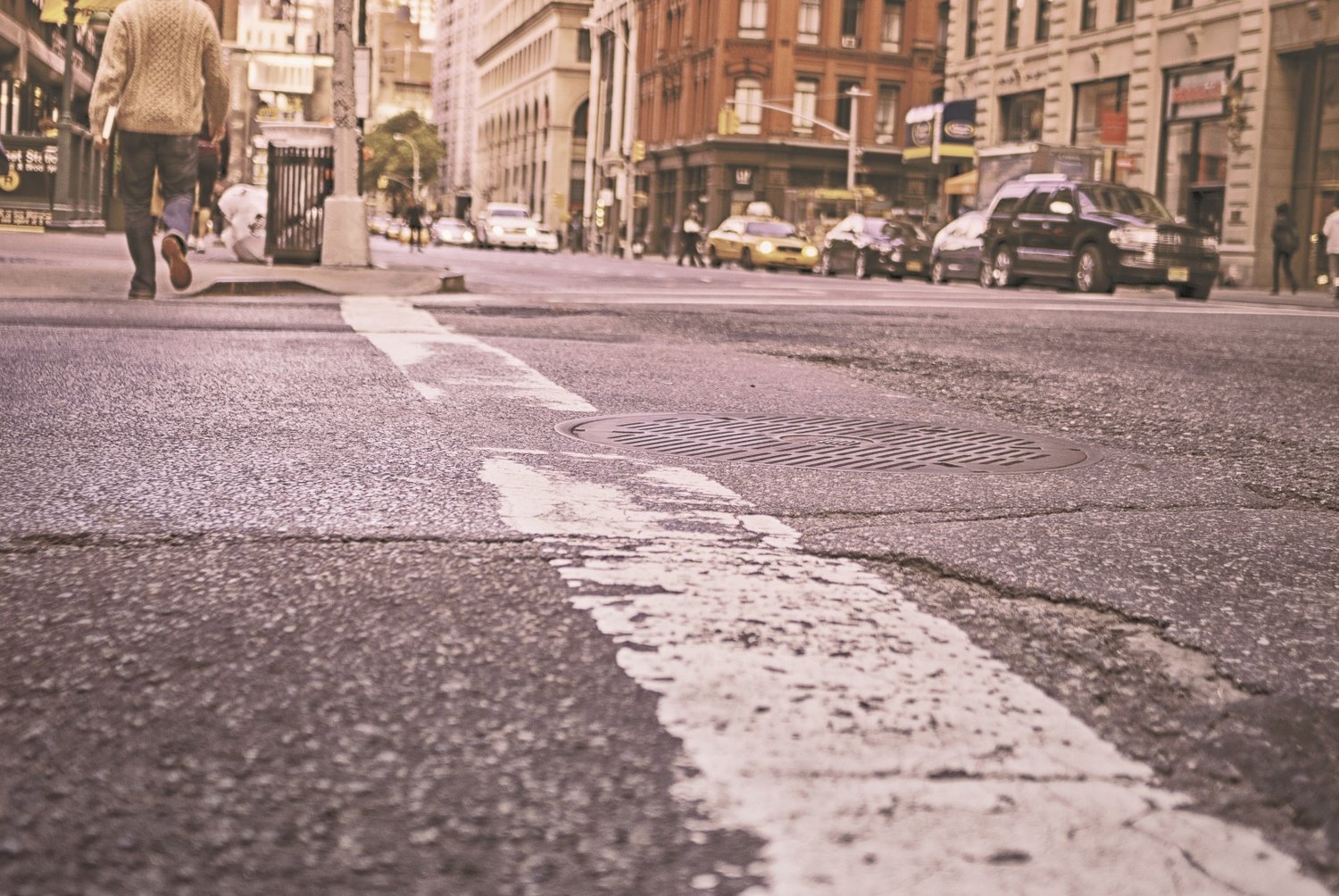 city-crossing-crossroad-road